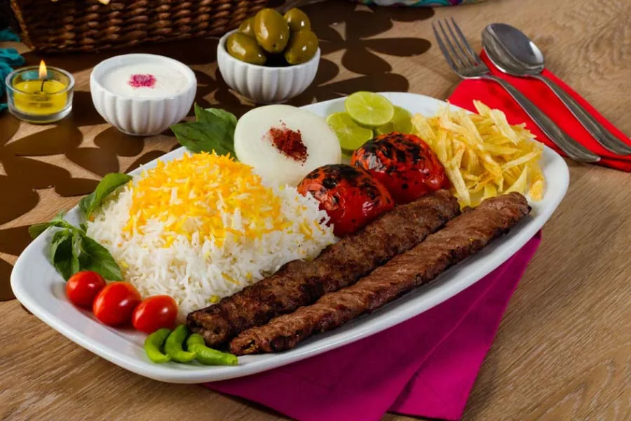 چلوکباب کوبیده